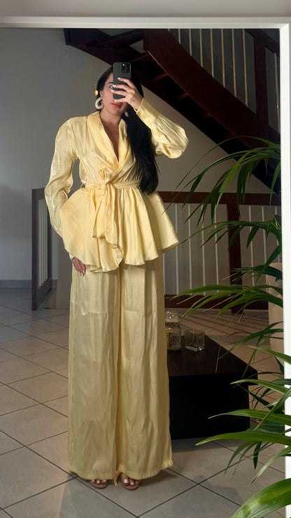 Completo BUTTER giallo satin lucido